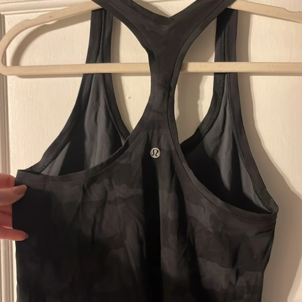 Lululemon Spandex Black Camo - Picture 1 of 3